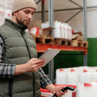 Competitive Intelligence Beats BI Alone